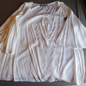 Gorgeous split-sleeve top